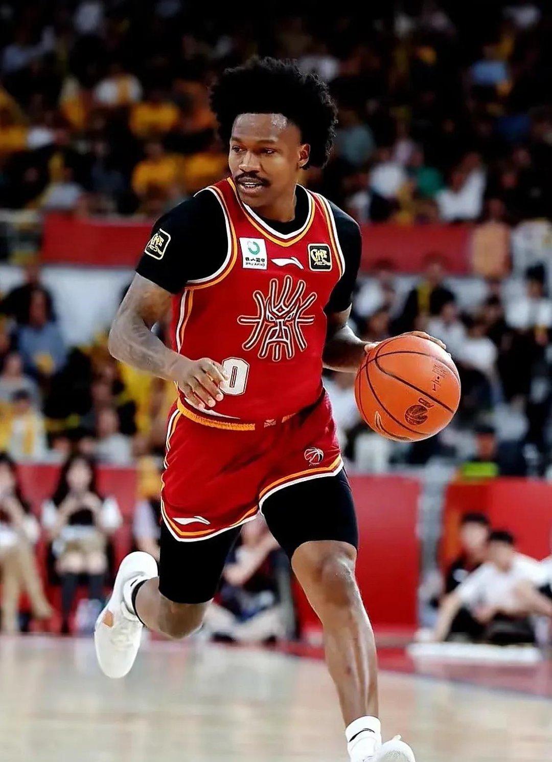 九游娱乐 -赛地聚焦——CBA季后赛国际比赛日热度飙升，托特纳姆刷新队史纪录，悬念犹存，赛季目标并未改变的简单介绍